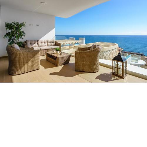Seaview apartment in the Wave Ref 02