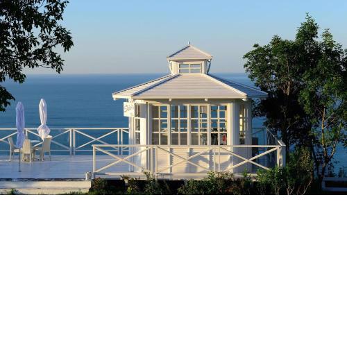 SeaView Golf Villa