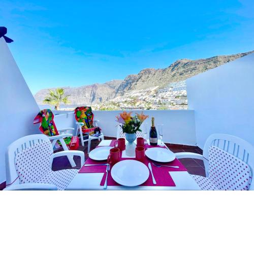 Seaview Townhouse in Puerto Santiago & Los Gigantes