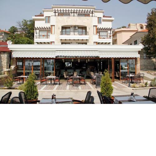 Selena Hotel