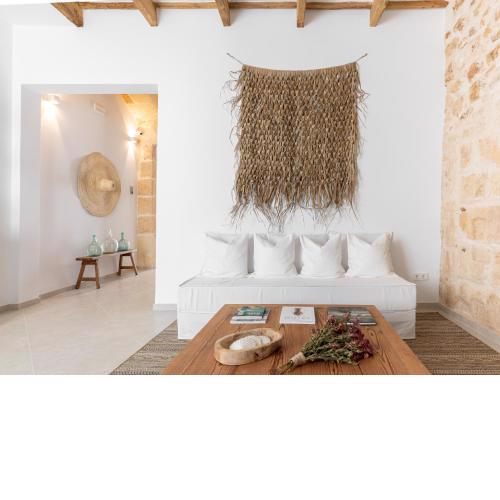 S'Enclova Petit Hotel