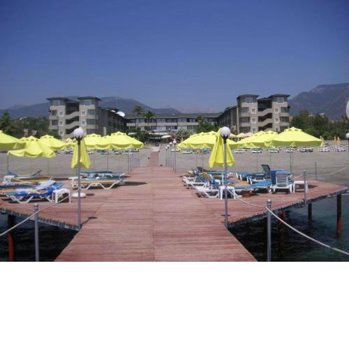 Senza Sunset Beach Hotel