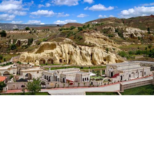 Seraphim Cave Suites & SPA