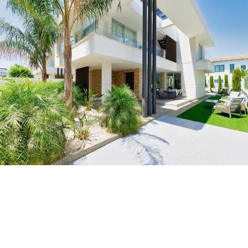Serene Villa Retreat in Protaras
