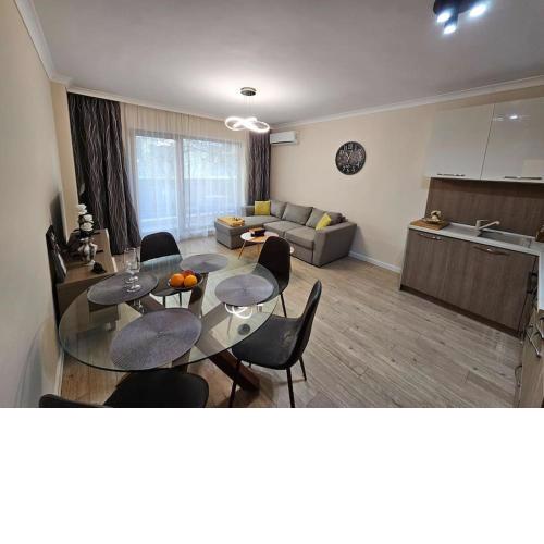 Serenity in the heart of Varna with parking
