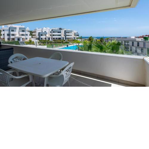 Serenity Views 2429 pool, beach & golf