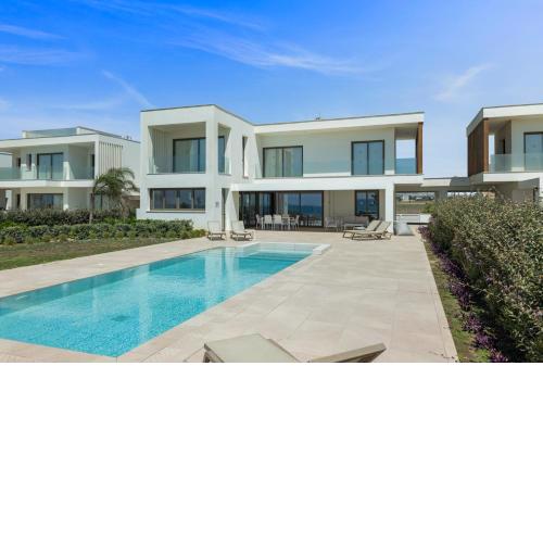 Serenity Waves Villa 4
