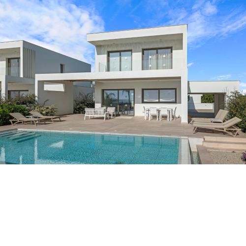 Serenity Waves Villa 8