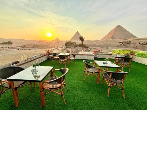 Seven Pyramids View Inn