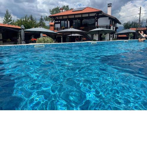 Seven Springs Hotel