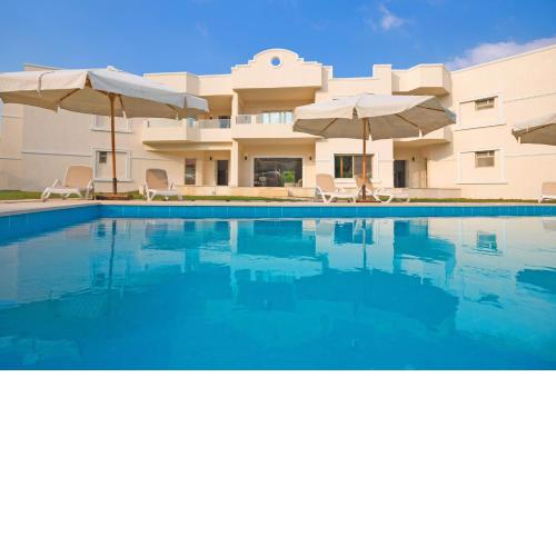 Seven Stays Zayed
