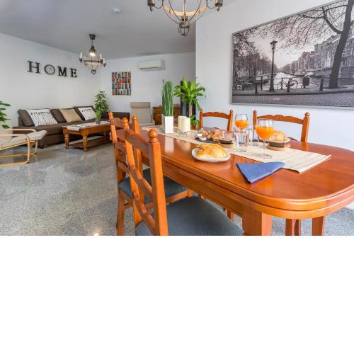 SF Carihuela Luxury Suite