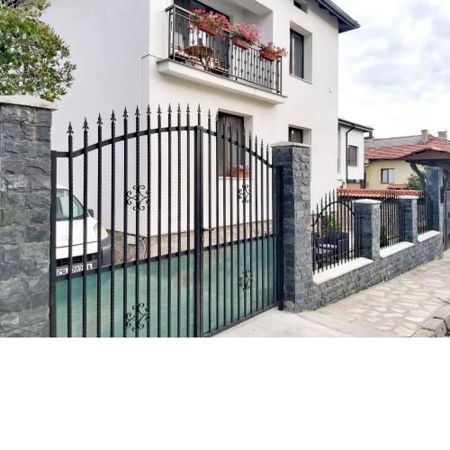 Sharkova House Bansko