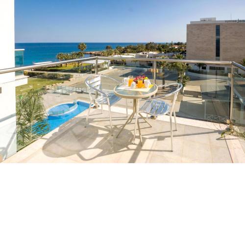 SHARON - Coralli Beachfront Apartment