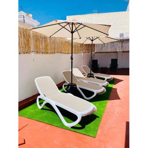 SHR024 Casa con gran terraza en el centro de Nerja