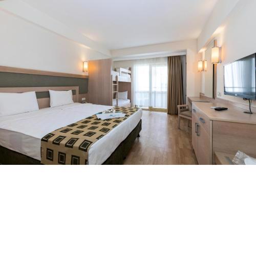 Side Breeze Hotel
