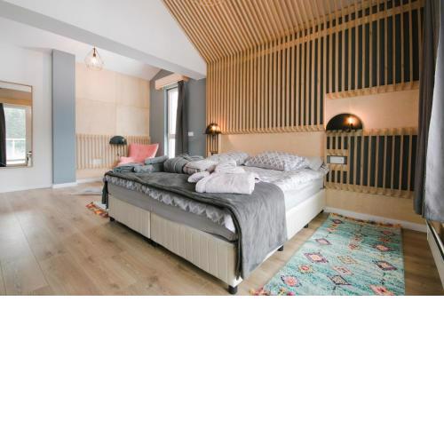 Signature Penthouse with jacuzzi and sauna and 4 bedrooms