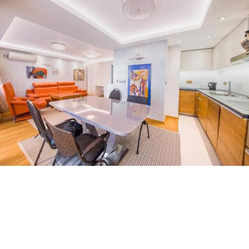 Signature Suite - 1 Bedroom