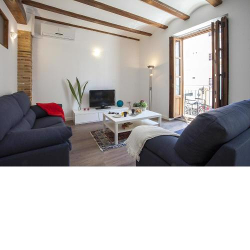 Singular Apartments Station