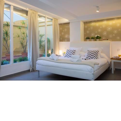 SingularStays Botanico 29 Rooms