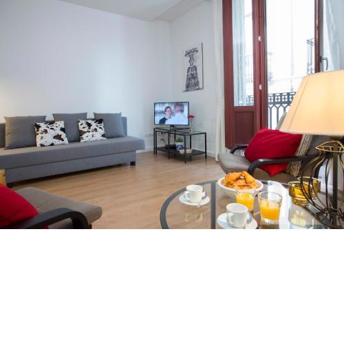 SingularStays Plaza Redonda