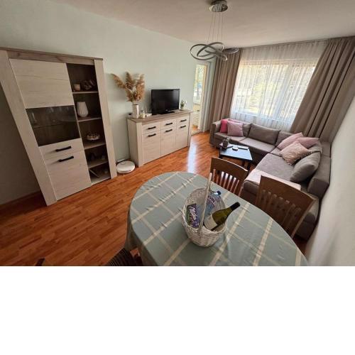 Sis Apartment Varna