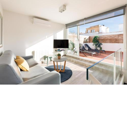 Sitges Group Blue&White