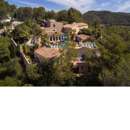 Sitges Hill Retreats-Masia Nur 22 bedrooms divided over 9 houses for max 44 guests