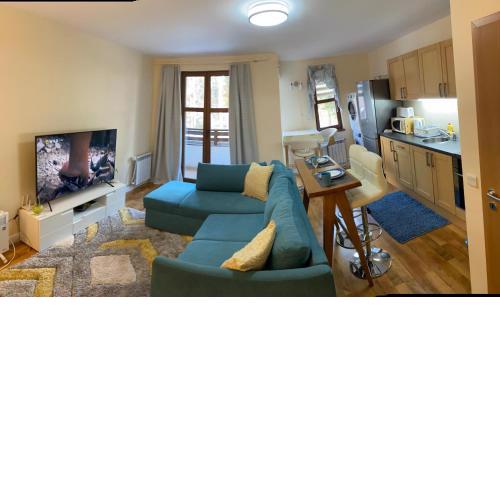 Ski to door at Mountain View 1BR condo Bansko