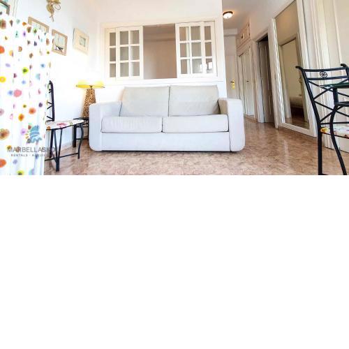 Skol 203. One Bedroom Apartment in Edificio Skol Building
