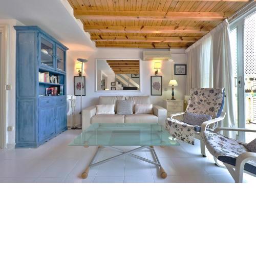 Skol 212. Two Bedrooms Duplex in Marbella Centre on the Beachfront.
