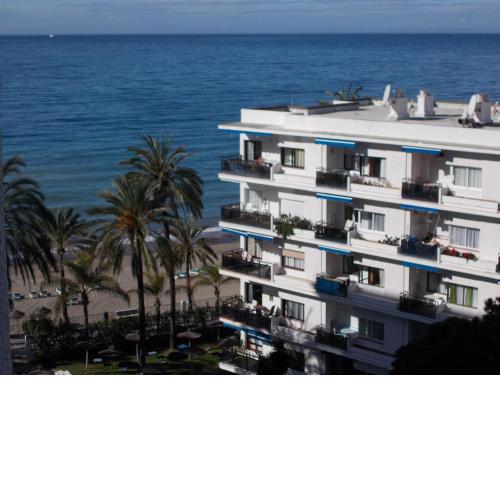 Skol 406A by Completely Marbella