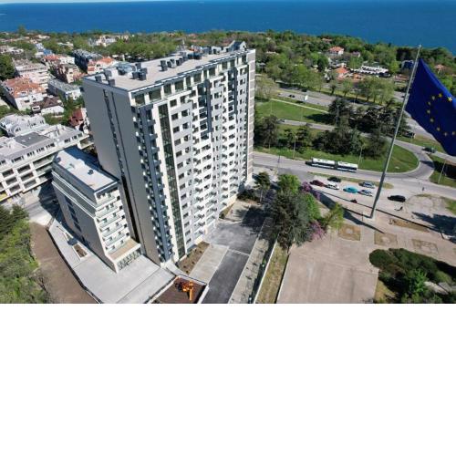 Sky flats Varna with parking