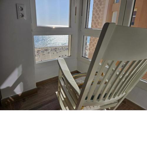 Skyline - Beach apartment with breathtaking views and more
