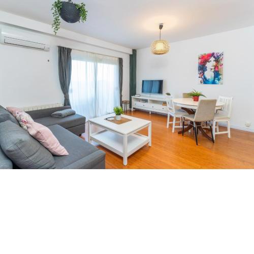 Skyline Gardens Penthouse