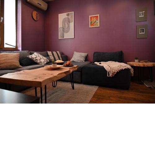 Slaveykov Sqr UrbanLux TopCentre 2BDR FREE Parking