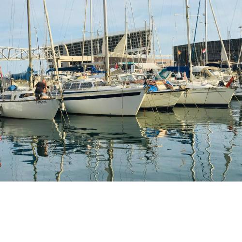 Sleep & Boats Barcelona City