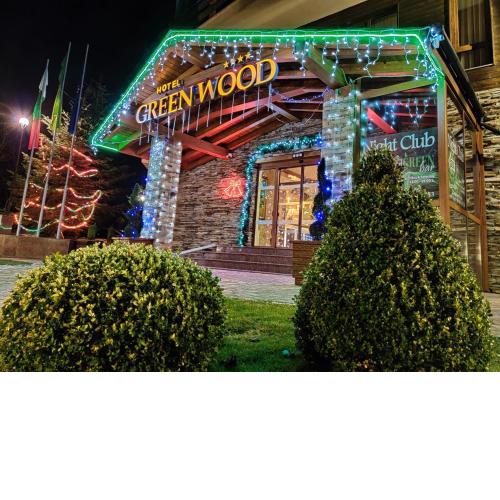 Smartr Green Wood Hotel & Spa