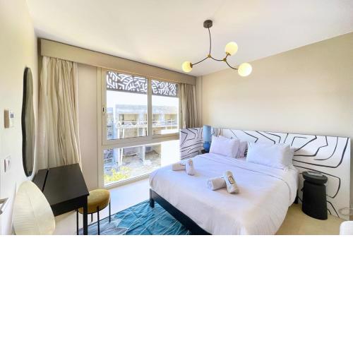Snazzy 1BDR w Rooftop Mangroovy Free Pool & Beach Access