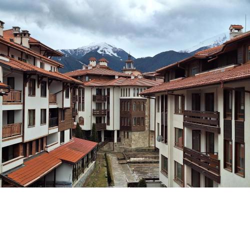 SNOW PEAK TODORKA AND VIHREN APARTAMENT /NEXT TO THE LIFT/ 7 PERSONS/