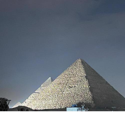 Sol pyramids view Inn