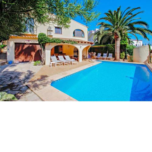 Sola - pretty holiday property with garden and private pool in Benissa