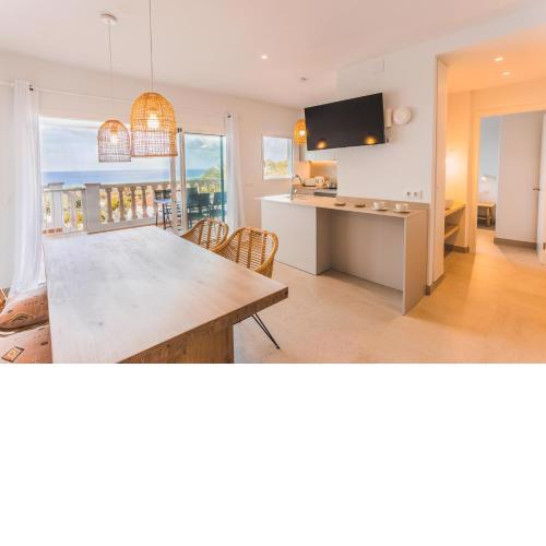 Son Bou Sunset Villas By MENORCARENTALS