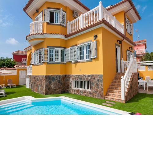 Sonnenland Q10 by VillaGranCanaria