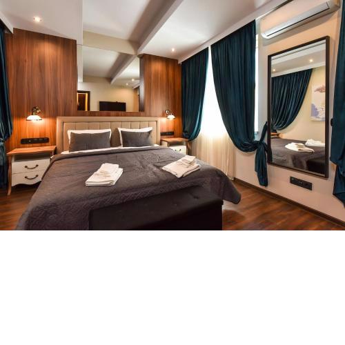 Sophisticated 2BR Retreat on Skobeleva Blvd