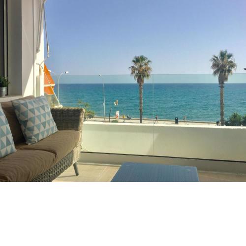 Sorolla 105, luxury, beach, free parking, all services, quite neighborhood, SO