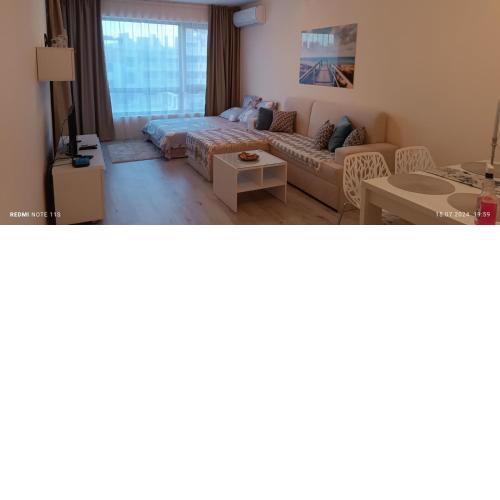 South Bay Beach Studio 2