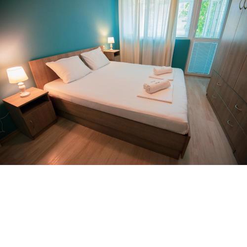 Space of Arts ~ Two-bedroom Apartment with Balcony