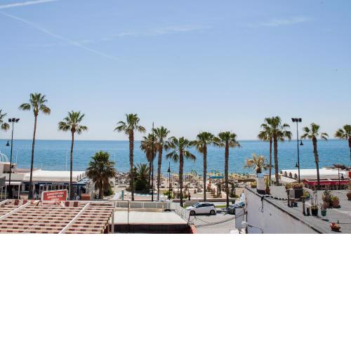Spacious 200 sq.m. penthouse with sea view terraces