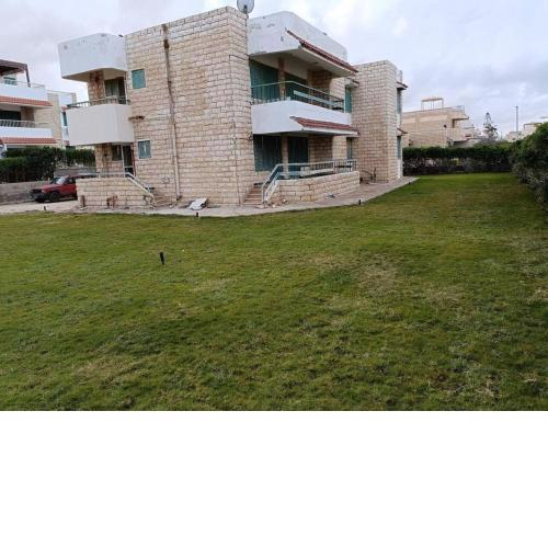 Spacious 5-Bed House in Alamein with Large garden